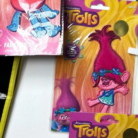 THE TROLLS 2 WORLD TOUR COLLECTION GIFT SET - Picture 13 of 16